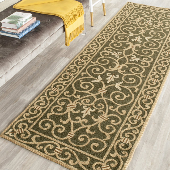 SAFAVIEH Chelsea HK11B Hand-hooked Light Green Rug Image 3