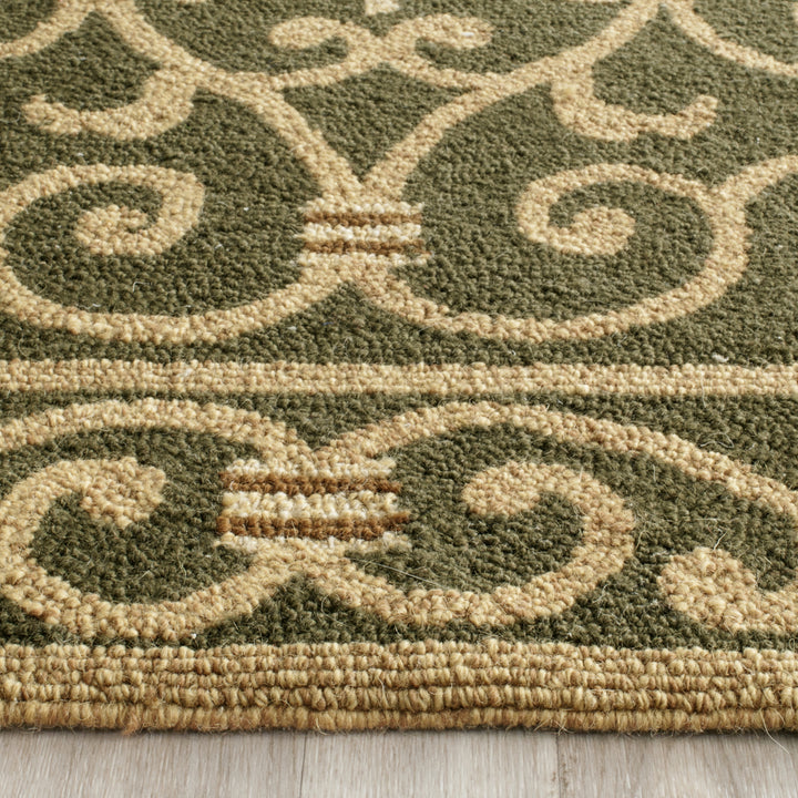 SAFAVIEH Chelsea HK11B Hand-hooked Light Green Rug Image 6