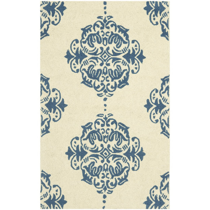 SAFAVIEH Chelsea HK145A Hand-hooked Ivory / Blue Rug Image 1