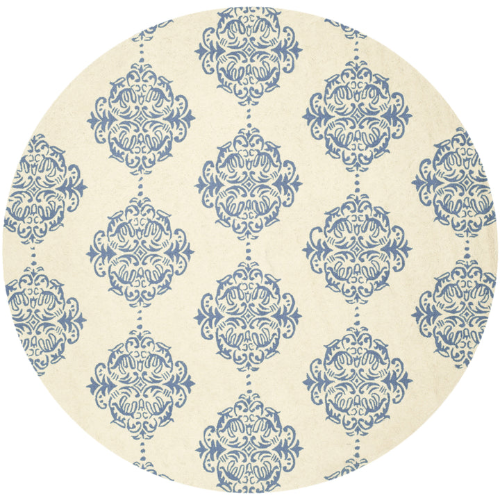 SAFAVIEH Chelsea HK145A Hand-hooked Ivory / Blue Rug Image 8