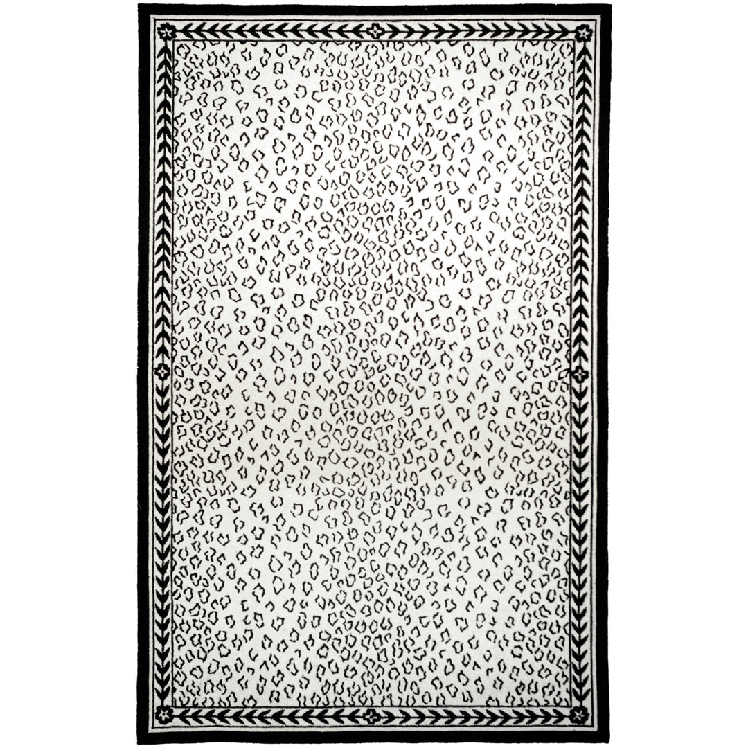 SAFAVIEH Chelsea HK15C Hand-hooked White / Black Rug Image 7