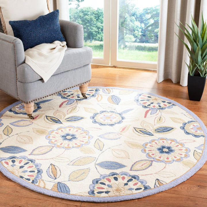 SAFAVIEH Chelsea HK179A Hand-hooked Ivory / Blue Rug Image 2