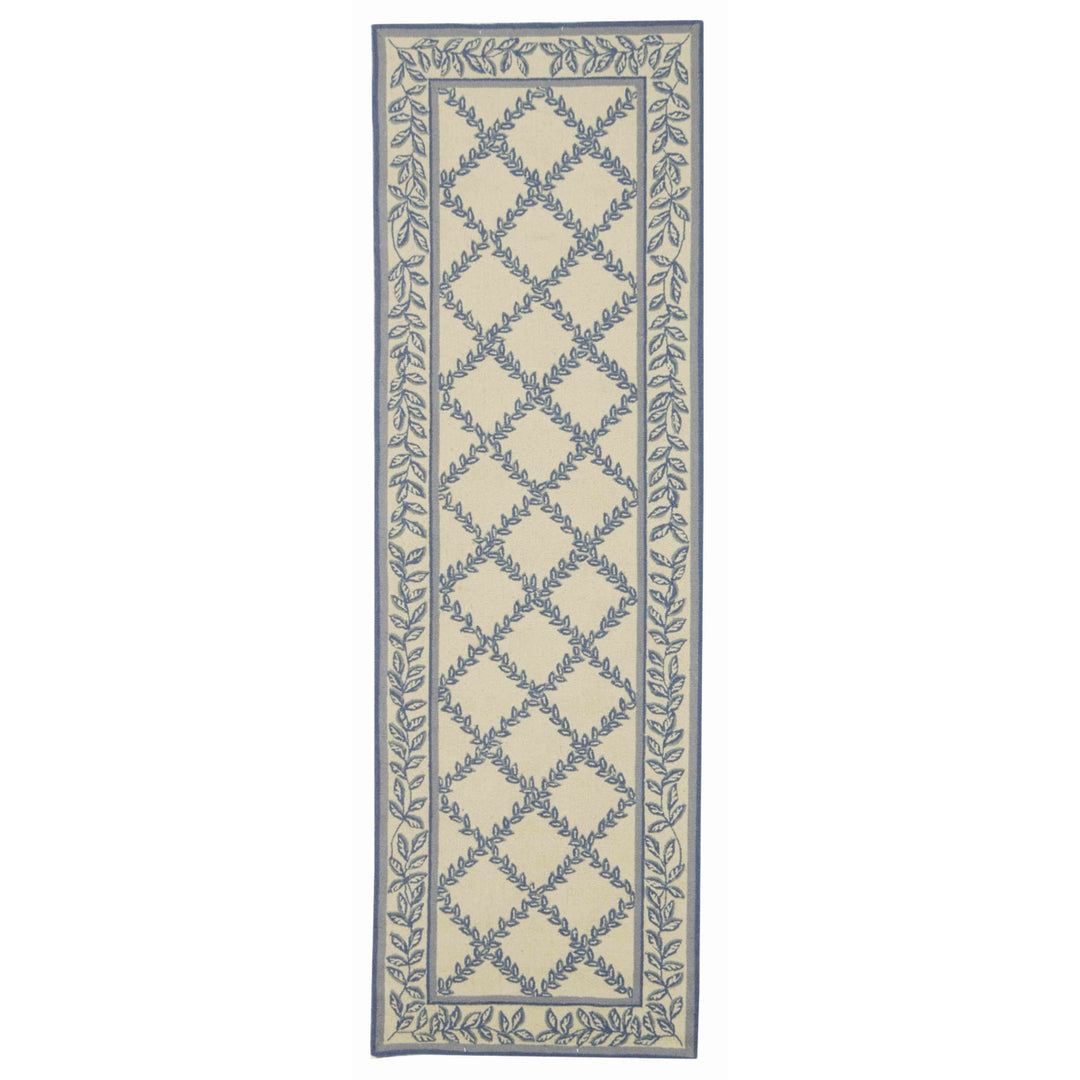 SAFAVIEH Chelsea HK230A Ivory / Light Blue Rug Image 5