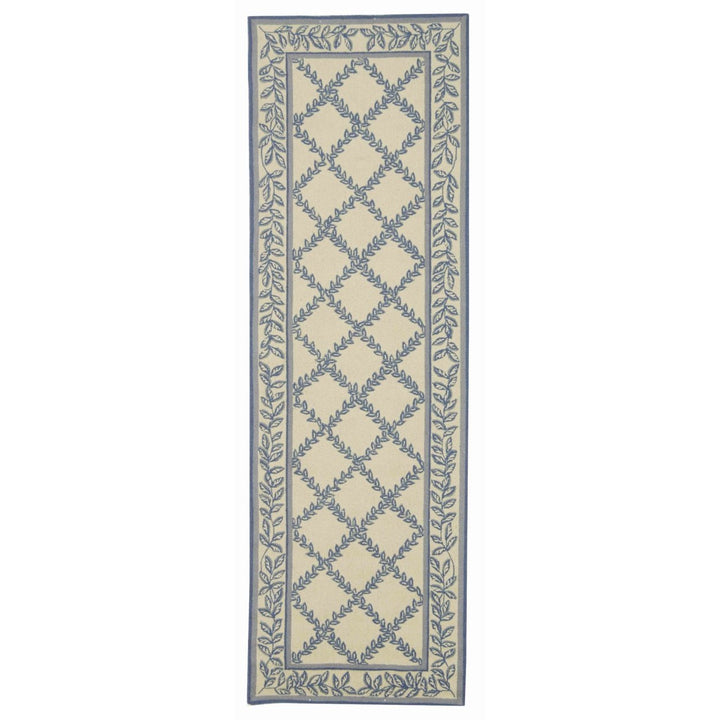 SAFAVIEH Chelsea HK230A Ivory / Light Blue Rug Image 1