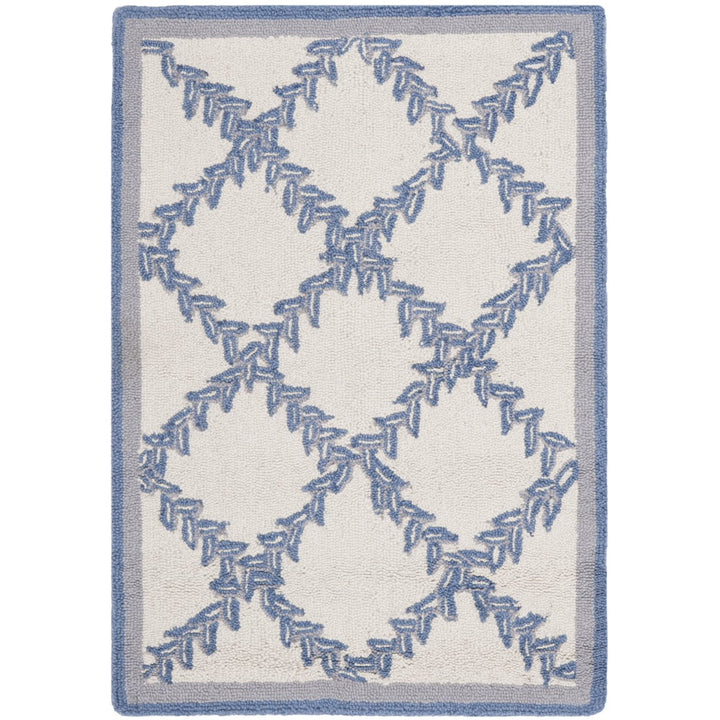 SAFAVIEH Chelsea HK230A Ivory / Light Blue Rug Image 1