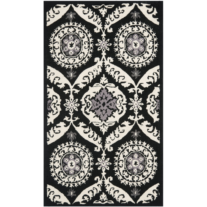 SAFAVIEH Chelsea HK356A Hand-hooked Black / Ivory Rug Image 4