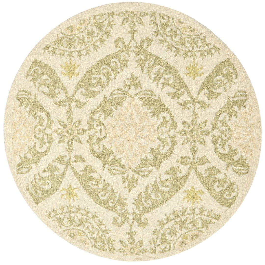 SAFAVIEH Chelsea HK356C Hand-hooked Beige / Green Rug Image 1