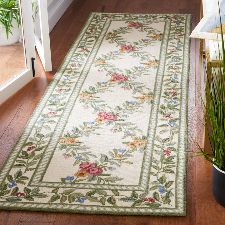 SAFAVIEH Chelsea Collection HK60A Hand-hooked Ivory Rug Image 9