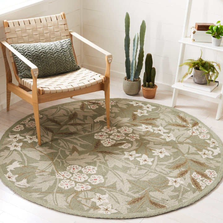 SAFAVIEH Chelsea HK713A Hand-hooked Green / Ivory Rug Image 2