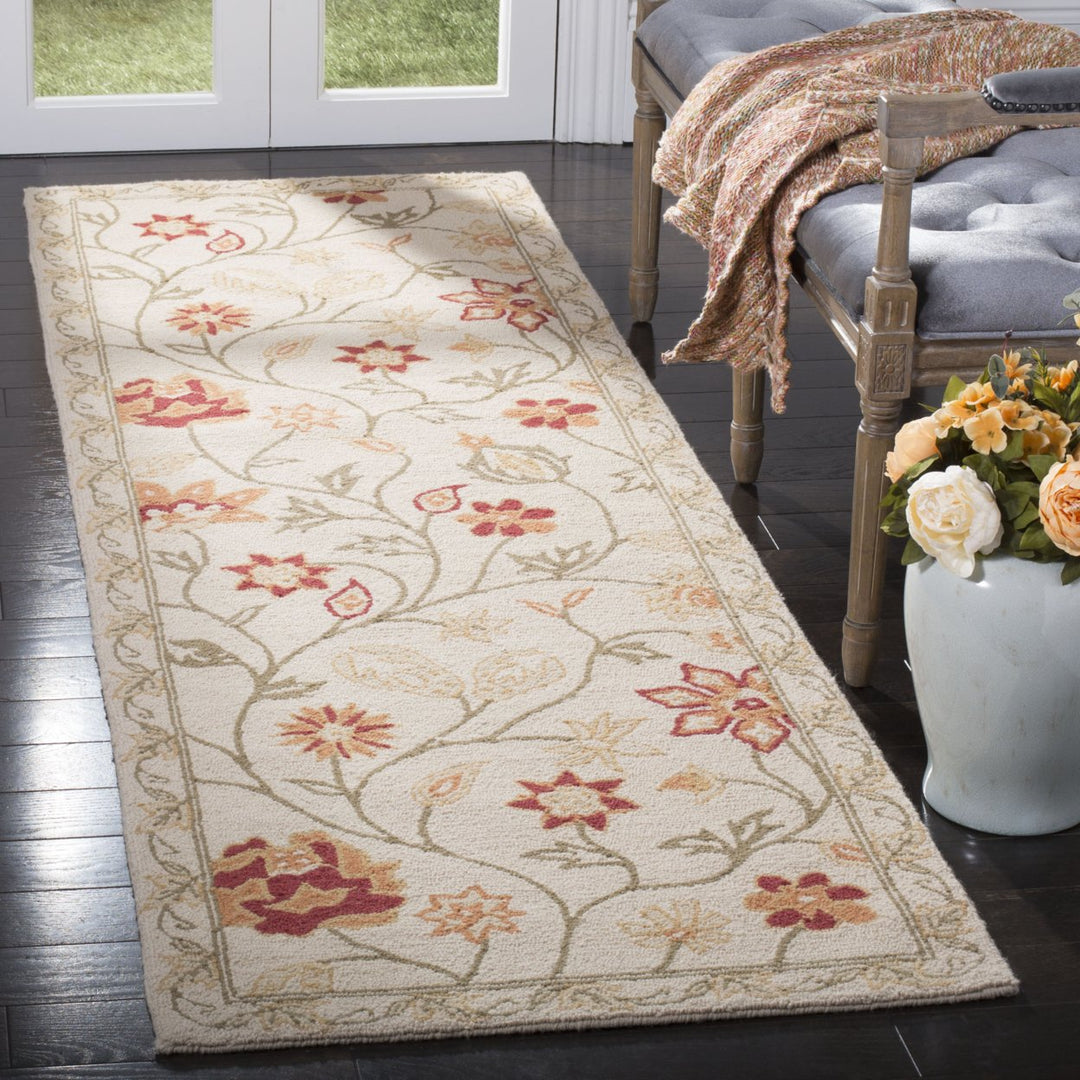 SAFAVIEH Chelsea HK716A Hand-hooked Ivory / Green Rug Image 9