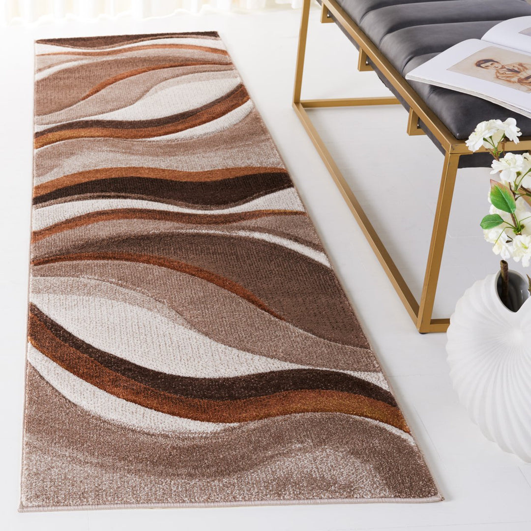 SAFAVIEH Hollywood Collection HLW766B Beige/Brown Rug Image 4