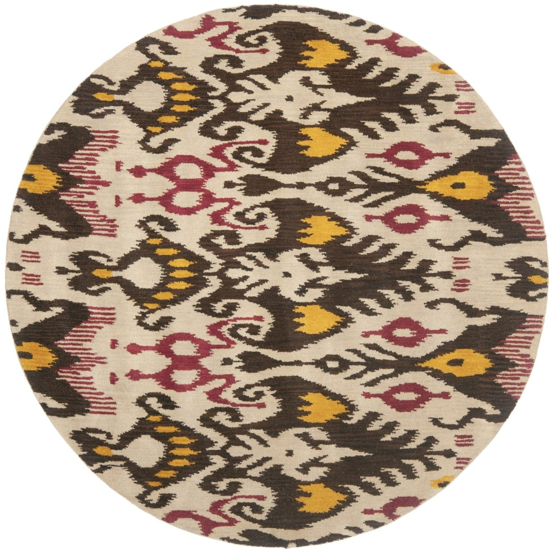 SAFAVIEH Ikat IKT216A Handmade Beige / Brown Rug Image 4