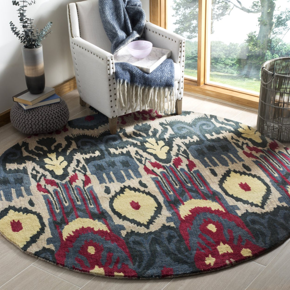 SAFAVIEH Ikat Collection IKT466A Handmade Beige/Blue Rug Image 2