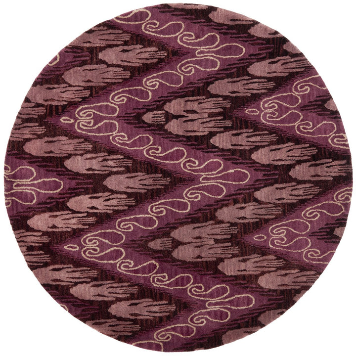 SAFAVIEH Ikat IKT473A Handmade Dark Brown / Purple Rug Image 4