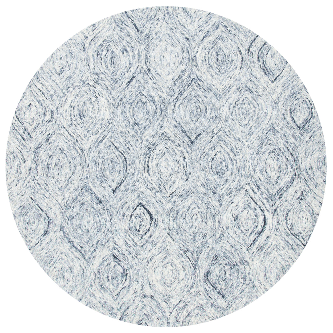 SAFAVIEH Ikat IKT631G Handmade Silver / Grey Rug Image 4