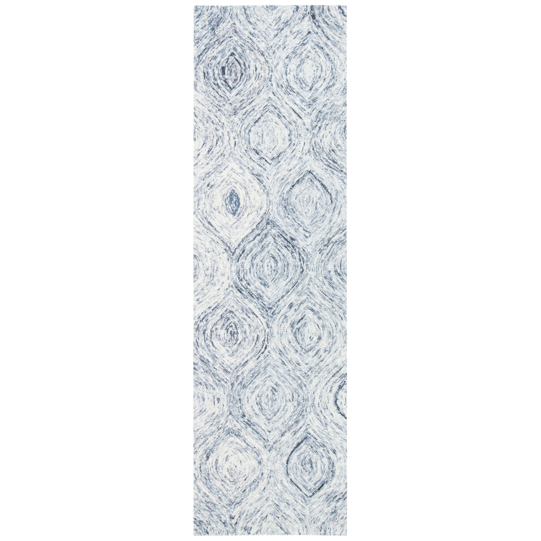 SAFAVIEH Ikat IKT631G Handmade Silver / Grey Rug Image 5