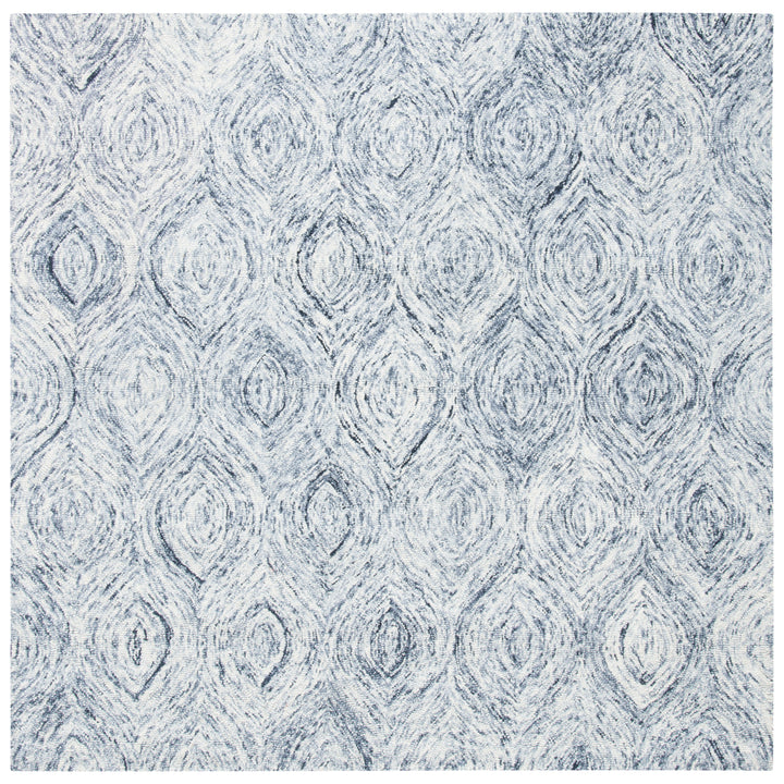 SAFAVIEH Ikat IKT631G Handmade Silver / Grey Rug Image 6