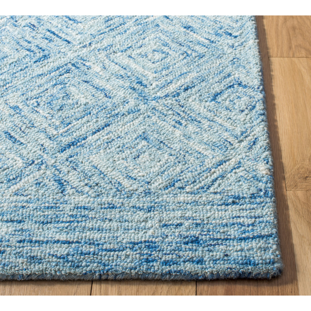 SAFAVIEH Ikat Collection IKT704M Handmade Blue Rug Image 6