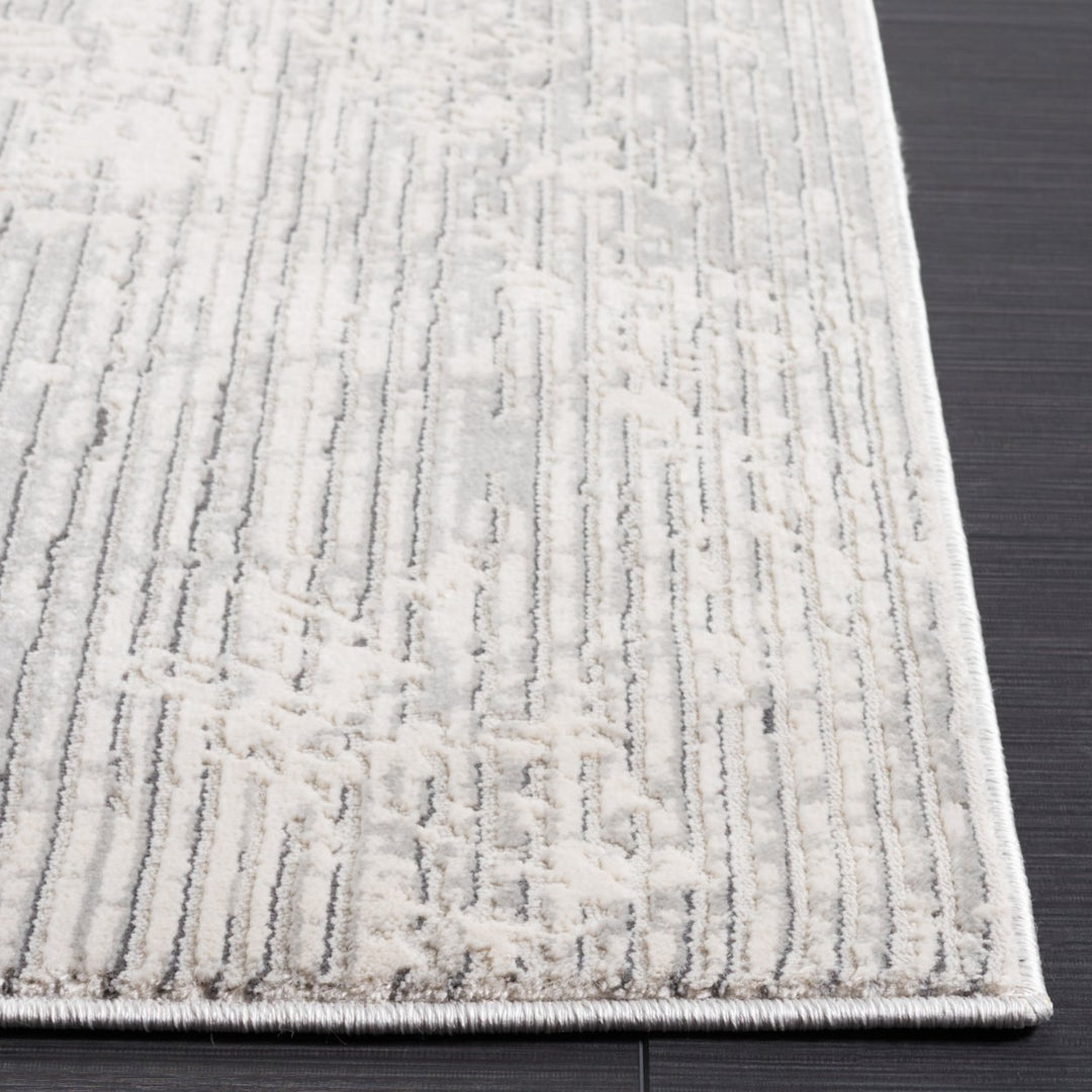 SAFAVIEH Invista Collection INV517F Grey / Light Grey Rug Image 7