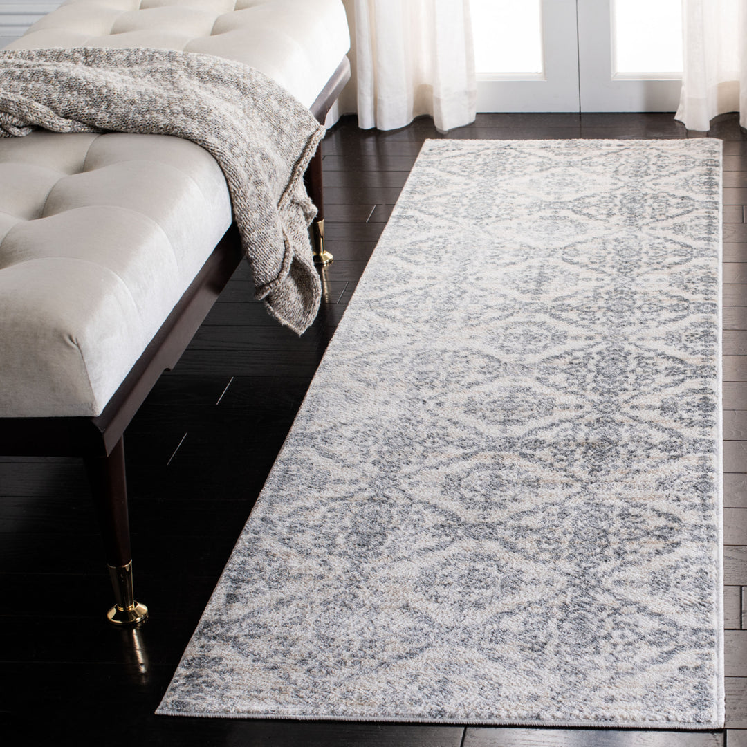 SAFAVIEH Isabella Collection ISA953F Cream / Grey Rug Image 3