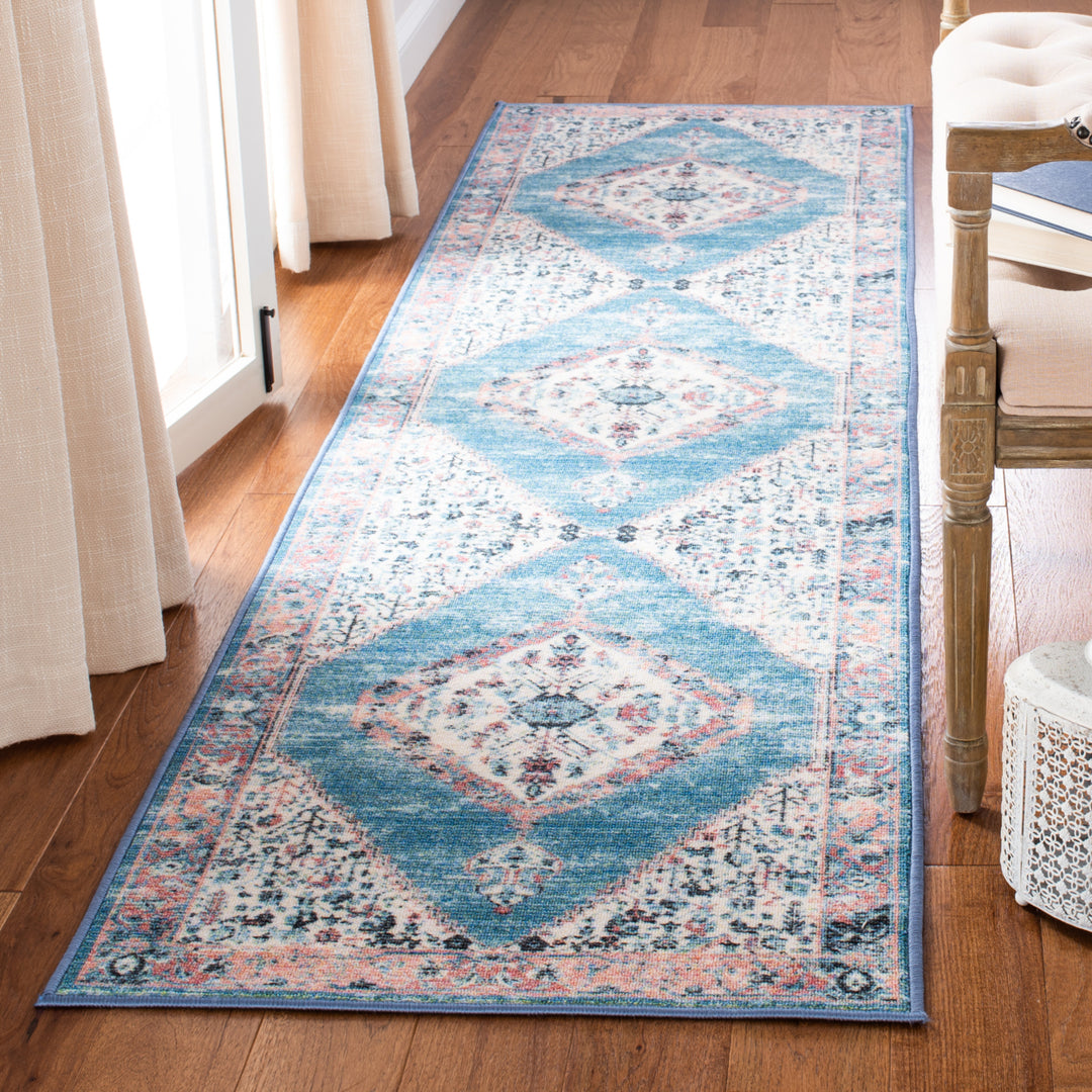 SAFAVIEH Journey Collection JNY149A Ivory / Blue Rug Image 3