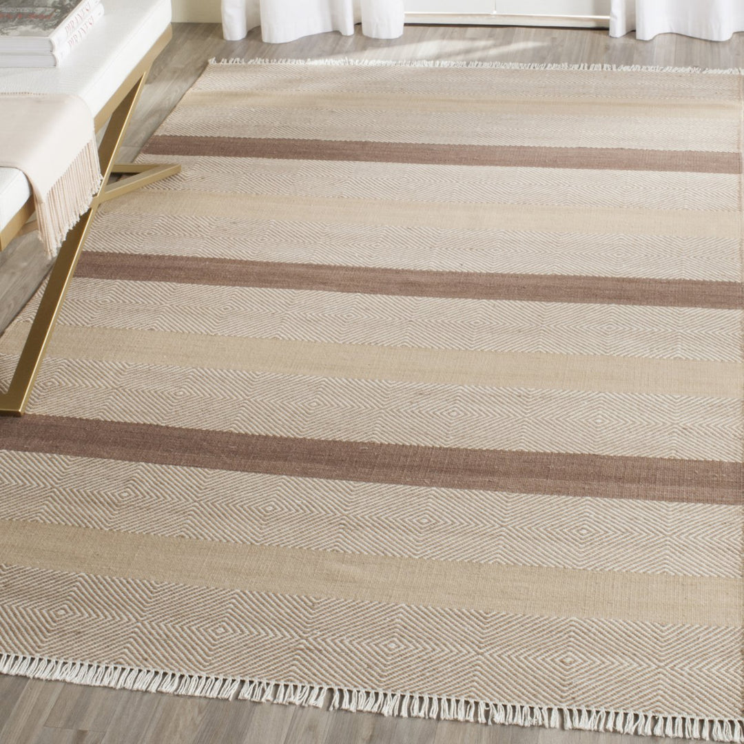 SAFAVIEH Kilim Collection KLM103B Handwoven Beige Rug Image 1