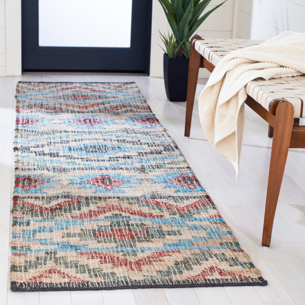 SAFAVIEH Kilim KLM758Q Handwoven Natural / Red Rug Image 2