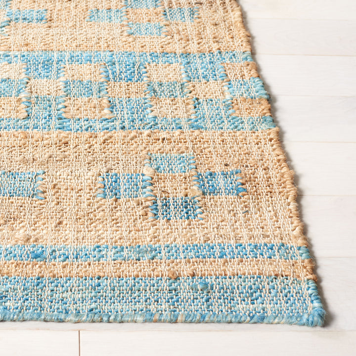 SAFAVIEH Kilim KLM757M Handwoven Blue / Natural Rug Image 7