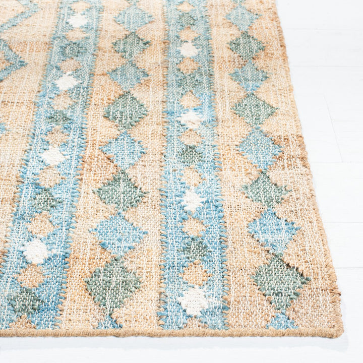 SAFAVIEH Kilim KLM759M Handwoven Natural / Blue Rug Image 7