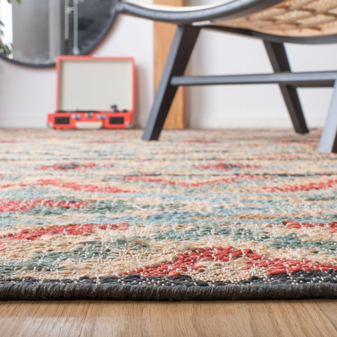 SAFAVIEH Kilim KLM758Q Handwoven Natural / Red Rug Image 7