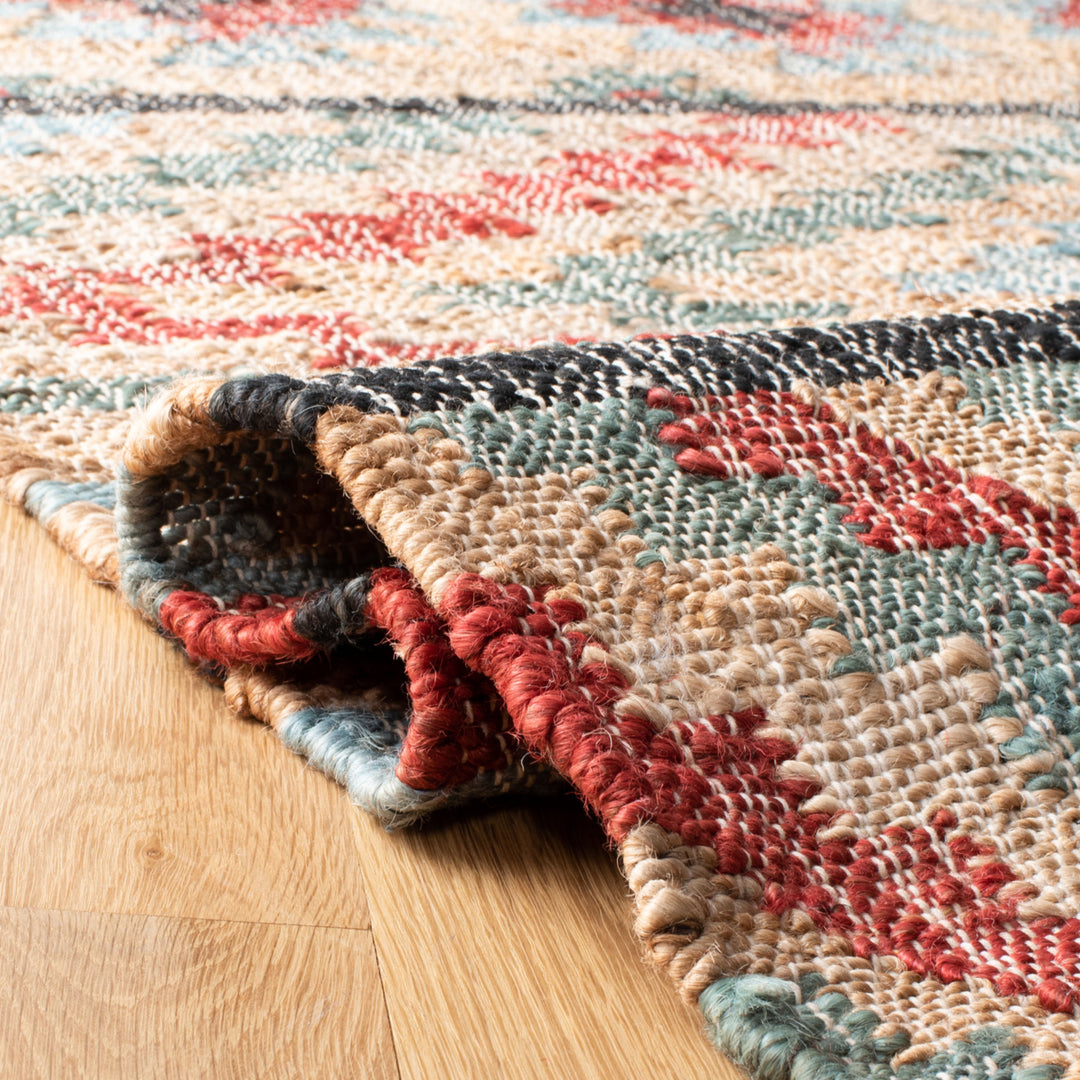 SAFAVIEH Kilim KLM758Q Handwoven Natural / Red Rug Image 8