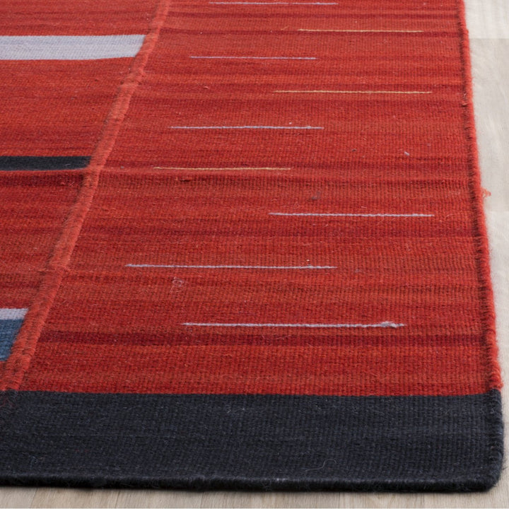 SAFAVIEH Kilim Collection KLM814A Handwoven Red Rug Image 3