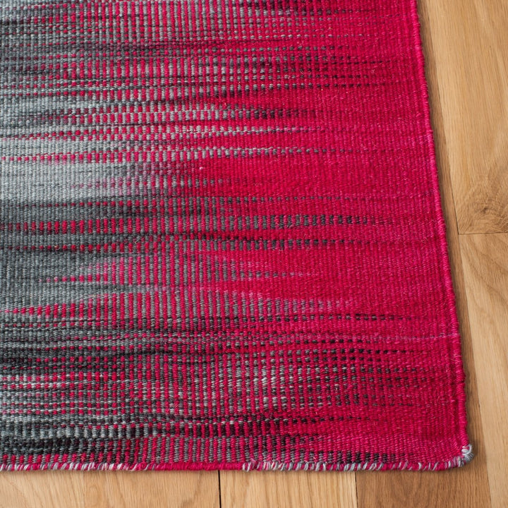 SAFAVIEH Kilim KLM819D Handwoven Fuchsia / Charcoal Rug Image 3