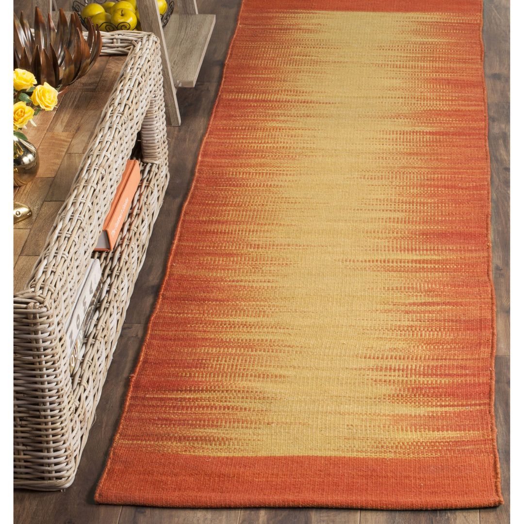 SAFAVIEH Kilim Collection KLM947A Handwoven Rust Rug Image 2