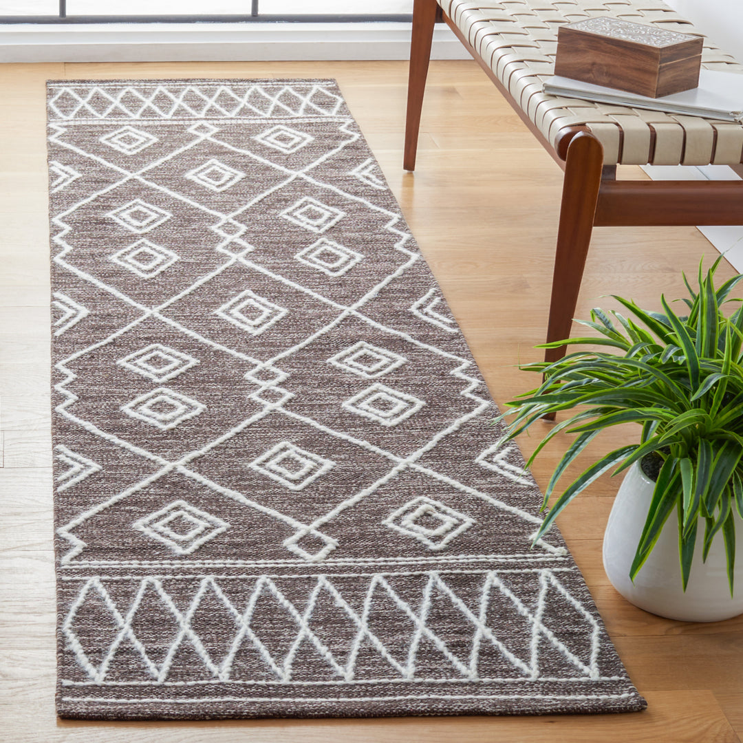 SAFAVIEH Kilim KLM852T Handwoven Brown / Ivory Rug Image 3