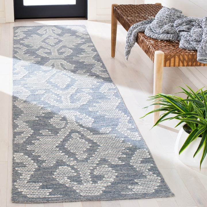 SAFAVIEH Kilim KLM853M Handwoven Blue / Ivory Rug Image 3