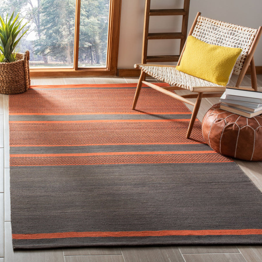 SAFAVIEH Kilim KLM952C Handwoven Dark Grey / Orange Rug Image 1