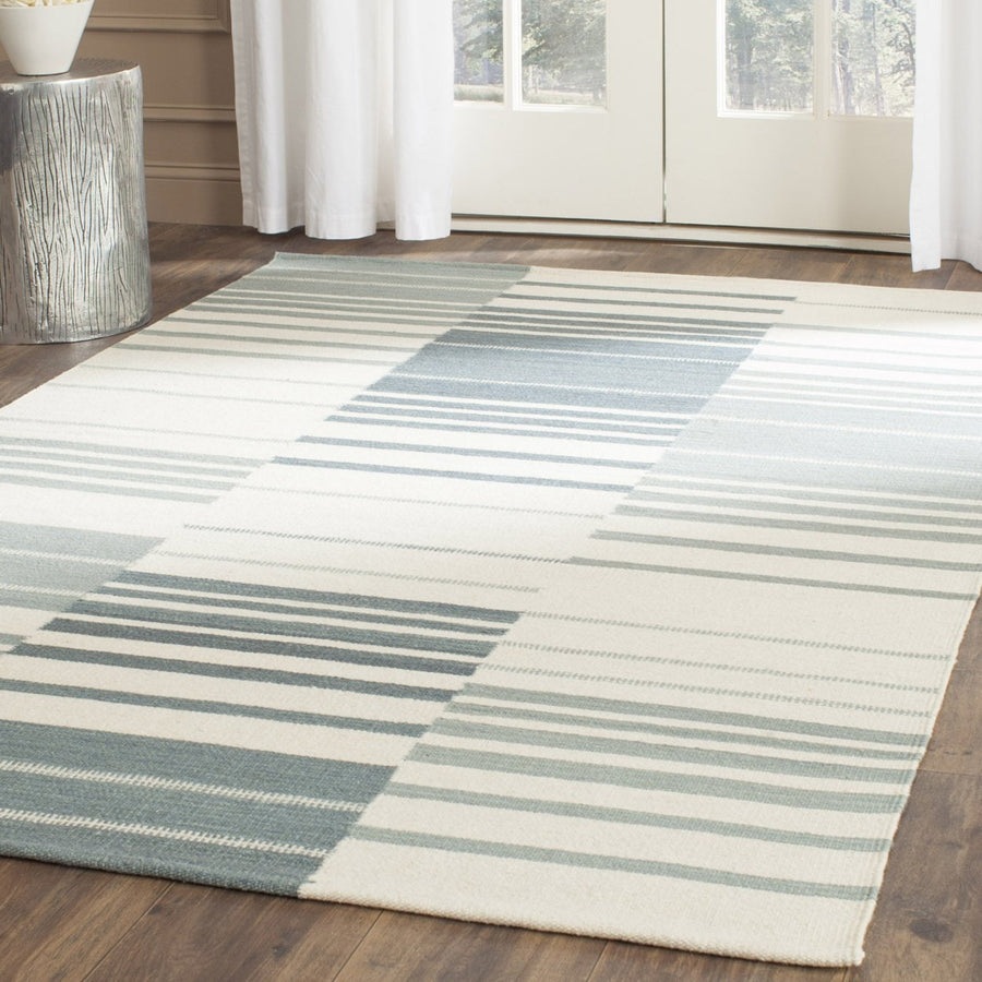 SAFAVIEH Kilim KLM953A Handwoven Blue / Ivory Rug Image 1