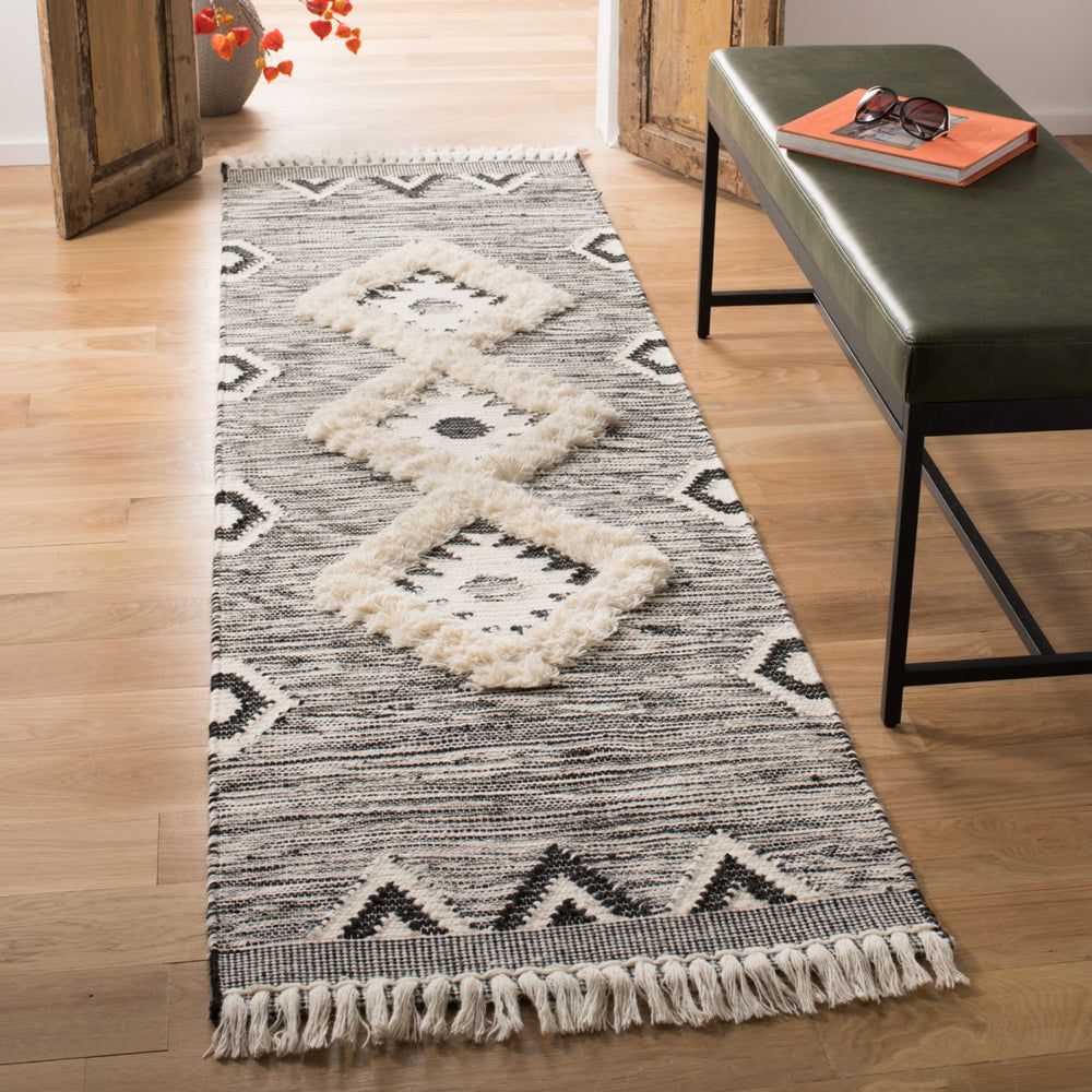 SAFAVIEH Kenya KNY906H Hand-knotted Black / Ivory Rug Image 2