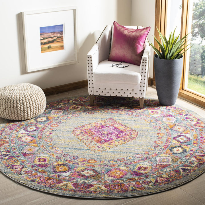 SAFAVIEH Madison MAD133G Light Grey / Fuchsia Rug Image 2