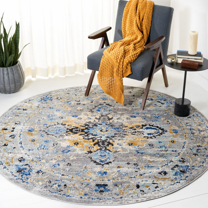 SAFAVIEH Madison Collection MAD154D Grey / Gold Rug Image 3