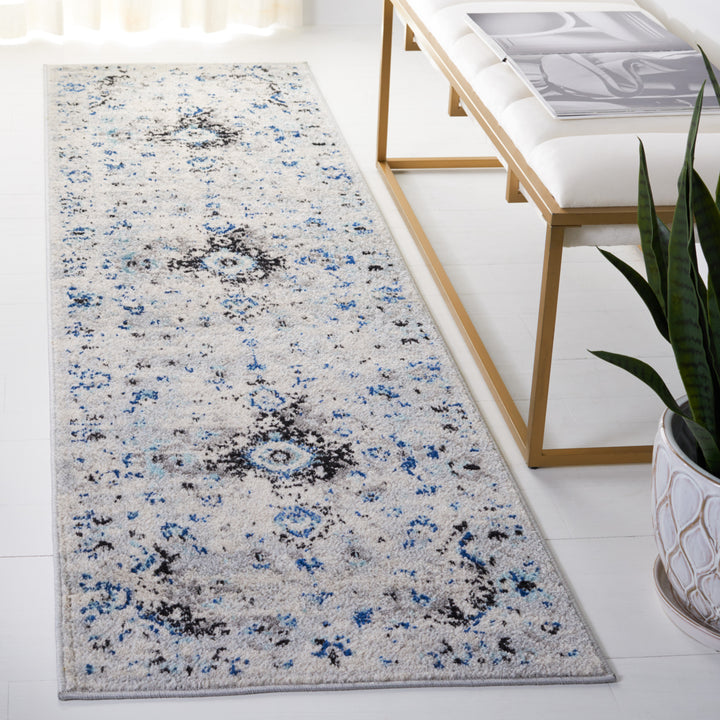 SAFAVIEH Madison Collection MAD154M Ivory / Blue Rug Image 3