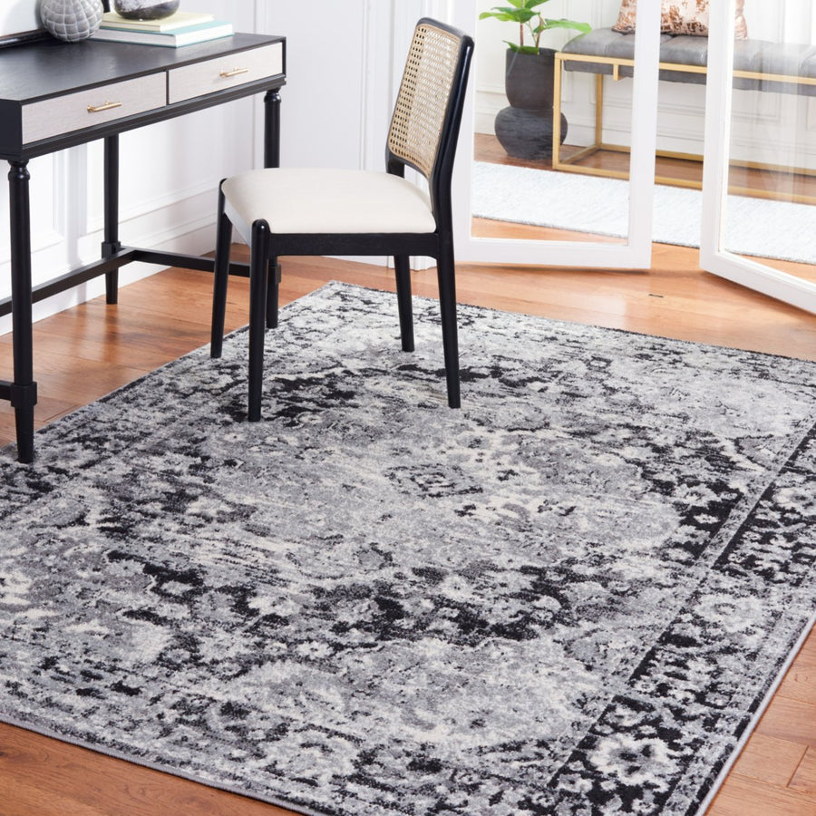 SAFAVIEH Madison Collection MAD154Z Black / Grey Rug Image 1