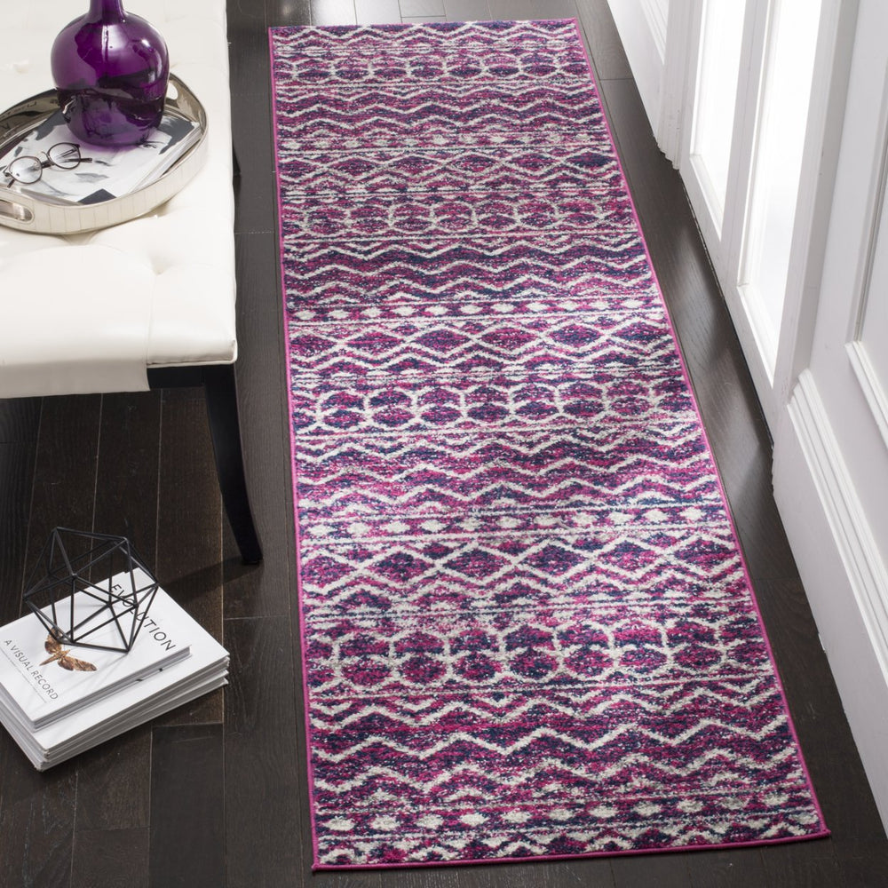 SAFAVIEH Madison Collection MAD606M Fuchsia / Navy Rug Image 2