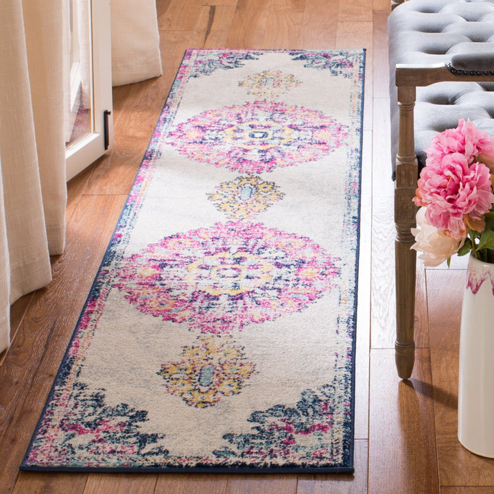 SAFAVIEH Madison Collection MAD913A Ivory / Fuchsia Rug Image 3