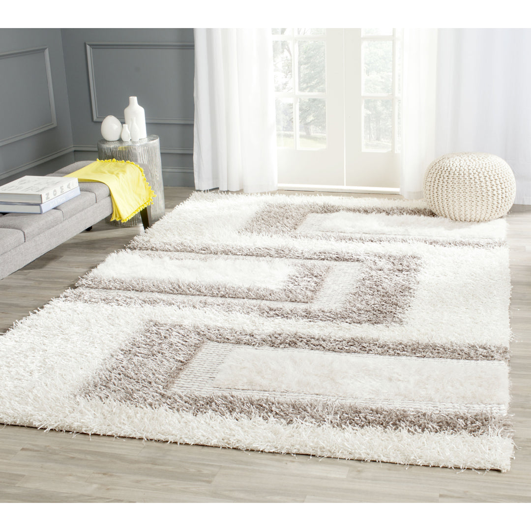 SAFAVIEH Manhattan MAN522A Handmade White / Grey Rug Image 1