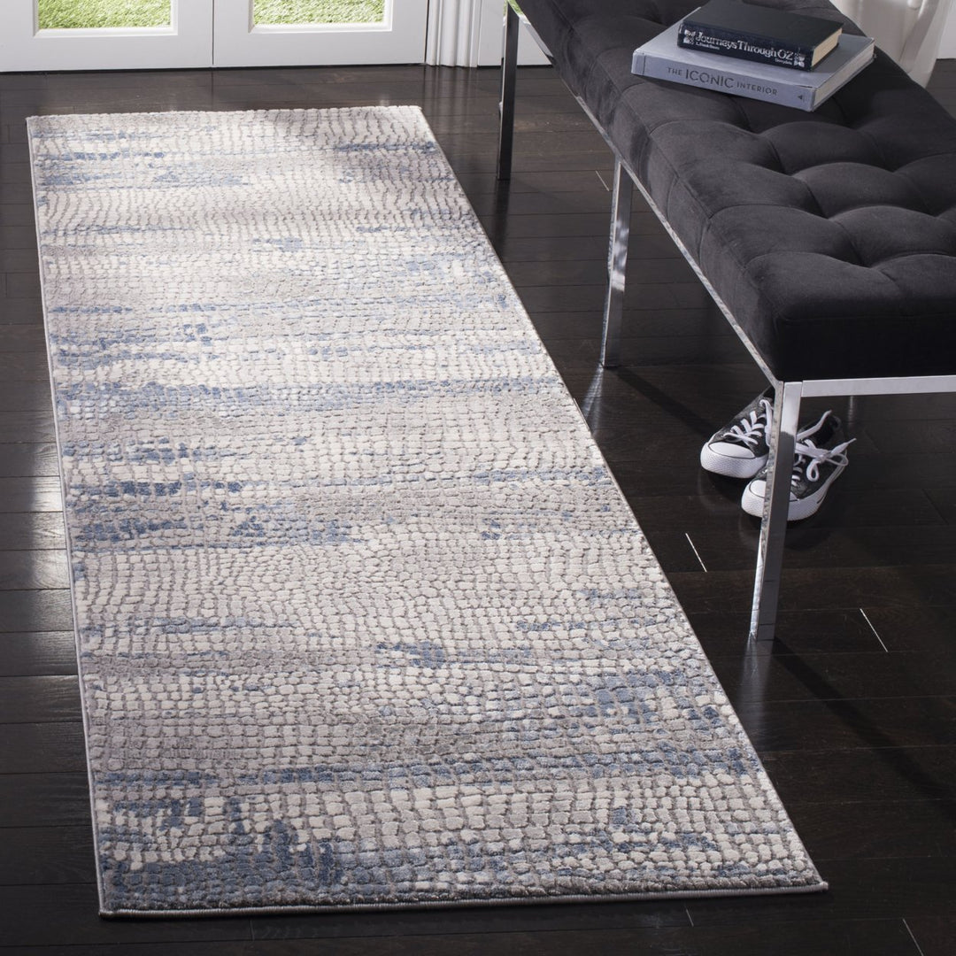 SAFAVIEH Meadow Collection MDW182F Grey / Navy Rug Image 3