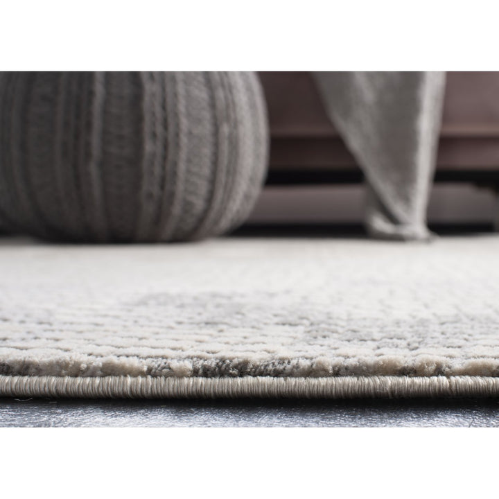 SAFAVIEH Meadow Collection MDW184E Taupe / Grey Rug Image 8