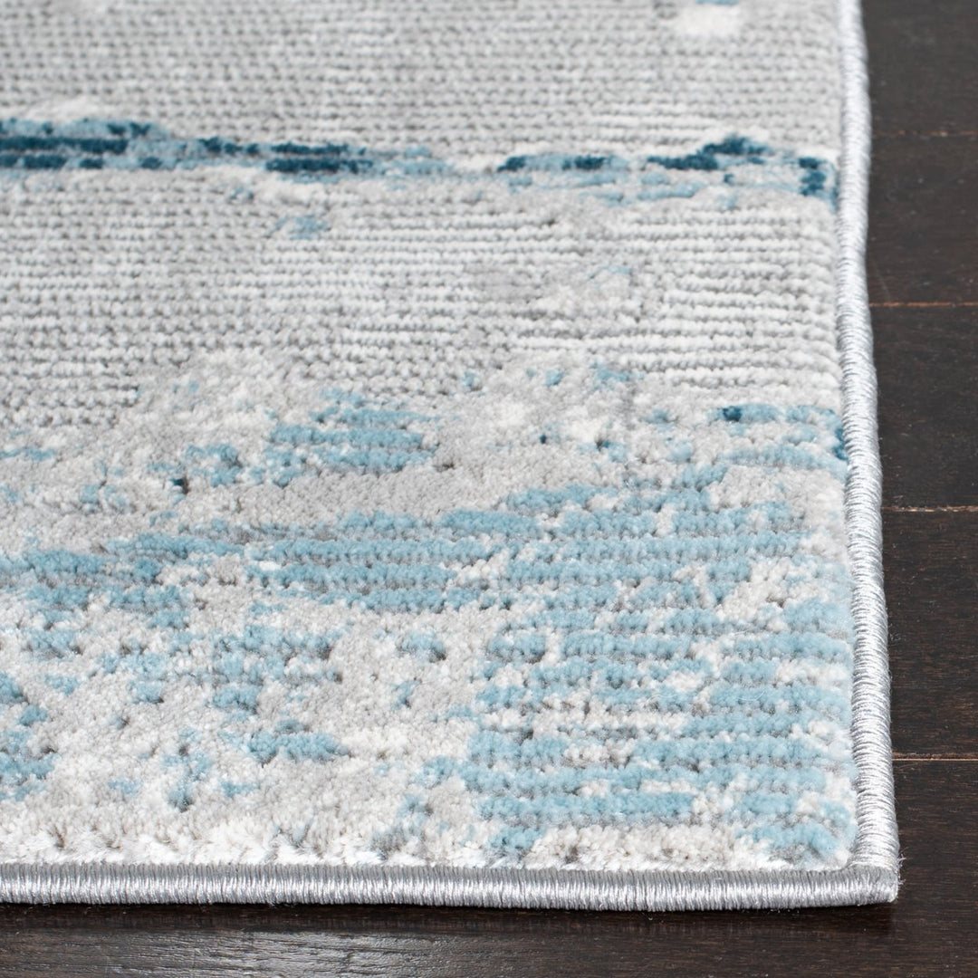 SAFAVIEH Meadow Collection MDW560F Light Grey / Blue Rug Image 7