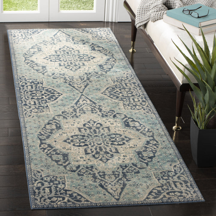 SAFAVIEH Merlot Collection MER313N Navy / Aqua Rug Image 3